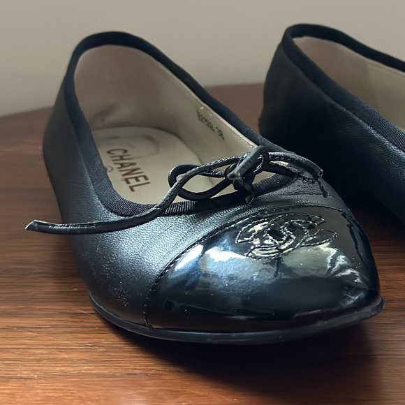 Authentic ballerina CHANEL flats (size 6.5 US/37 EU) - Picture 4 of 6